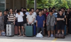 Tiếp nhận 79 công dân Việt Nam do Campuchia trao trả