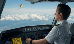 Phi công phát hiện