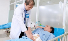Người đàn ông nhập viện vì thủng dạ dày, nguyên nhân từ sự chủ quan khi ăn cá
