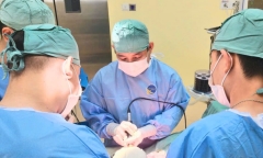 Áo dài cuốn vào xe đạp điện, nữ sinh chấn thương sọ não 