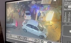 Clip: Hai chị em lái xe đâm loạn xạ, khu chung cư trở thành 