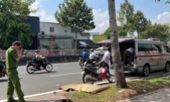 Vụ người đàn ông nằm chết bất thường bên đại lộ ở TP.HCM: Hiện trường có gì?