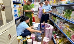 Phát hiện hơn 180 sản phẩm sữa bột trẻ em nhập lậu ở Nghệ An