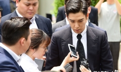 Rời bỏ Big Bang vì scandal sử dụng chất cấm, T.O.P gây sốt khi tham gia bom tấn Squid Game 2