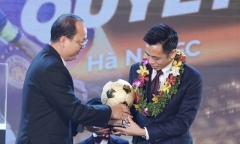 Văn Quyết giành Quả bóng vàng Việt Nam 2022