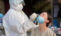 Xét nghiệm COVID-19: Test nhanh không thu quá 109.700 đồng/test