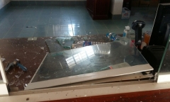 Tin tức thời sự mới nóng nhất 7/11: Xông vào bệnh viện điều trị COVID-19 đập phá đồ đạc