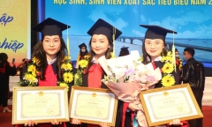 Hải Phòng: Chi 1,7 tỷ đồng để biểu dương 157 học sinh, sinh viên xuất sắc năm 2021