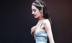 Địch Lệ Nhiệt Ba đẹp tựa 'nàng tiên cá' tại thảm đỏ sự kiện Bazaar Icons 2023