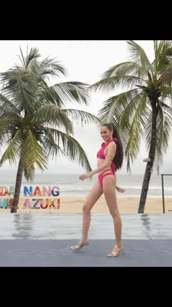Video: Phần thi áo tắm của Lê Hoàng Phương tại Miss Grand International 2023