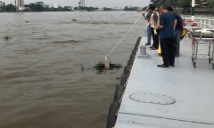Phát hiện thi thể nam giới tóc bạc, tay đeo nhẫn trôi sông Sài Gòn