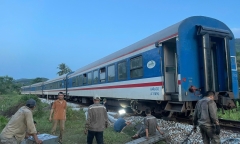 Bộ GTVT đề nghị làm rõ trách nhiệm về sự cố tàu trật bánh ở Huế