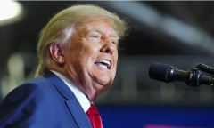 Ông Trump chính thức nộp hồ sơ tranh cử tổng thống Mỹ 2024