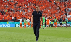 Frank De Boer từ chức HLV trưởng tuyển Hà Lan sau thất bại tại EURO 2020