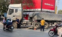 Tin tức tai nạn giao thông mới nhất ngày 1/4: Đi vào điểm mù xe đầu kéo, cụ ông bị  cán tử vong