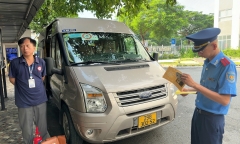 Tăng cường kiểm tra xe ô tô đưa đón học sinh tại Hà Nội