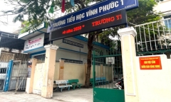Khởi tố vụ 2 cha con xông vào lớp học, lôi cô giáo ra sân trường xé áo