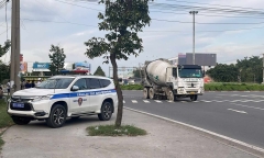 Hiện trường thương tâm vụ tai nạn giữa xe bồn và xe máy, nữ tài xế xe ôm tử vong ở TP.HCM