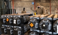 Lo ngại về hàng chục tỷ USD vũ khí Mỹ viện trợ cho Ukraine