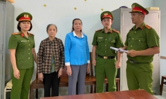 Xử kín Giáp Thị Sông Hương và các bảo mẫu ở Mái ấm Hoa Hồng hành hạ trẻ