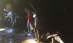 Va chạm xe máy kéo giữa trời mưa lớn, 2 thiếu niên tử vong tại chỗ