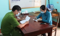 Cán bộ trường trung cấp sửa giấy xét nghiệm COVID-19 để “thông chốt”