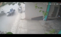 Bất ngờ rẽ trái vào làn ngược chiều, nữ tài xế gặp 
