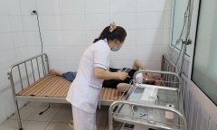 14 công nhân nhập viện sau bữa ăn trưa ở Huế, nghi ngộ độc thực phẩm
