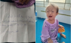 Bé gái nghi mắc bệnh sởi, bị mẹ bỏ rơi kèm lời nhắn 