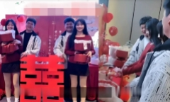Cặp sinh đôi đính hôn cùng ngày, bố mẹ cô dâu có phản ứng gây chú ý
