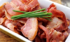 Hạn chế ăn 7 thực phẩm này nếu không muốn da sớm nhăn nheo, già nua