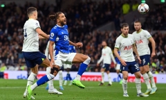 Manchester United mất top 4 vào tay Tottenham