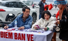 Phe vé ế ẩm sát giờ trận Việt Nam với Indonesia