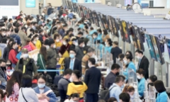 Yêu cầu làm rõ giá vé máy bay về TP.HCM tăng cao sau Tết Nguyên đán