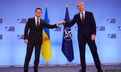 Phản ứng của Ukraine trước đề xuất nhượng bộ lãnh thổ với Nga để được vào NATO