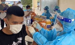 Những tỉnh, thành phố nào tiêm vaccine phòng COVID-19 cho trẻ từ 12-17 tuổi?