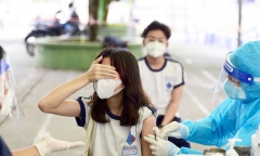 Thủ tướng yêu cầu Bộ Y tế kiểm điểm việc chậm mua vắc xin cho trẻ 5-11 tuổi