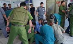Vụ hành hung tại BV Nhân dân Gia Định: Bố bệnh nhi bóp cổ, ép bác sĩ vào tường