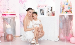 Trà Ngọc Hằng tự tay trang trí không gian tiệc sinh nhật cho con gái 4 tuổi