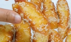 Cách làm bánh mì bơ đường giòn rụm không cần lò nướng