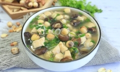 Bật mí cách nấu súp hạt sen ngọt bùi cực hấp dẫn