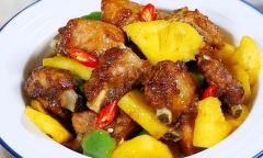 Cách làm sườn rim dứa chua ngọt đậm đà cho bữa cơm thêm hấp dẫn