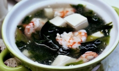 Cách nấu canh rong biển với tôm thơm ngon, không bị tanh ngay tại nhà