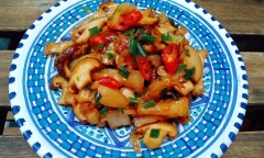 Cách làm thịt heo xào đơn giản nhưng cả nhà ăn 