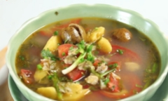 Cách nấu canh ngao chua nóng nổi bổ dưỡng, tuần ăn 2 lần không chán
