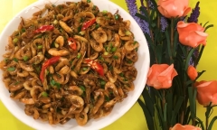 Chỉ cần nhớ đúng công thức này, tép đồng rang vàng thơm, không tanh, hao cơm kinh khủng
