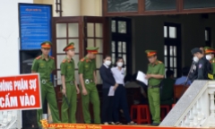Phiên xử các bị cáo 