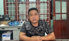 Lộ diện 