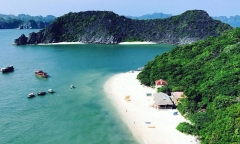Cách đến Cát Bà tránh cảnh đợi phà đông đúc