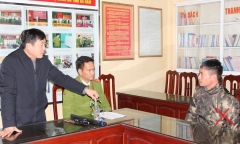 Hà Nam: Bắt người đàn ông thủ súng, giữ người trái pháp luật